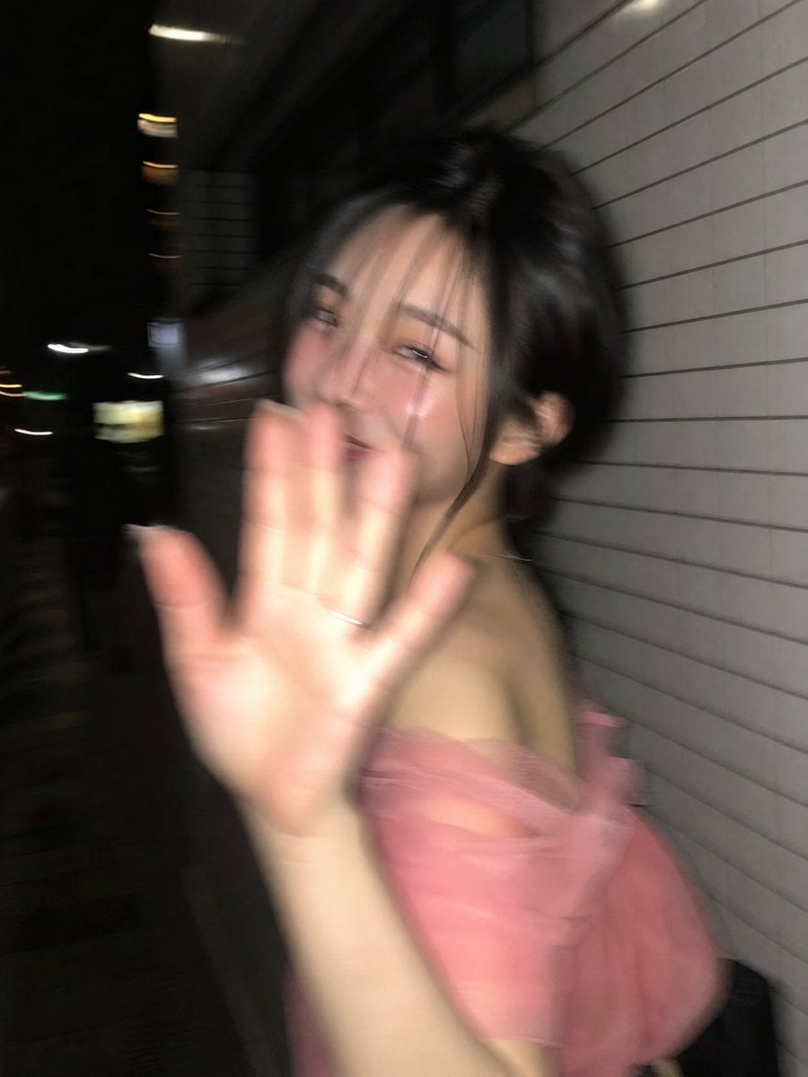 {
  "prompt": "Ultra-realistic candid smartphone snapshot in 3:4 vertical format