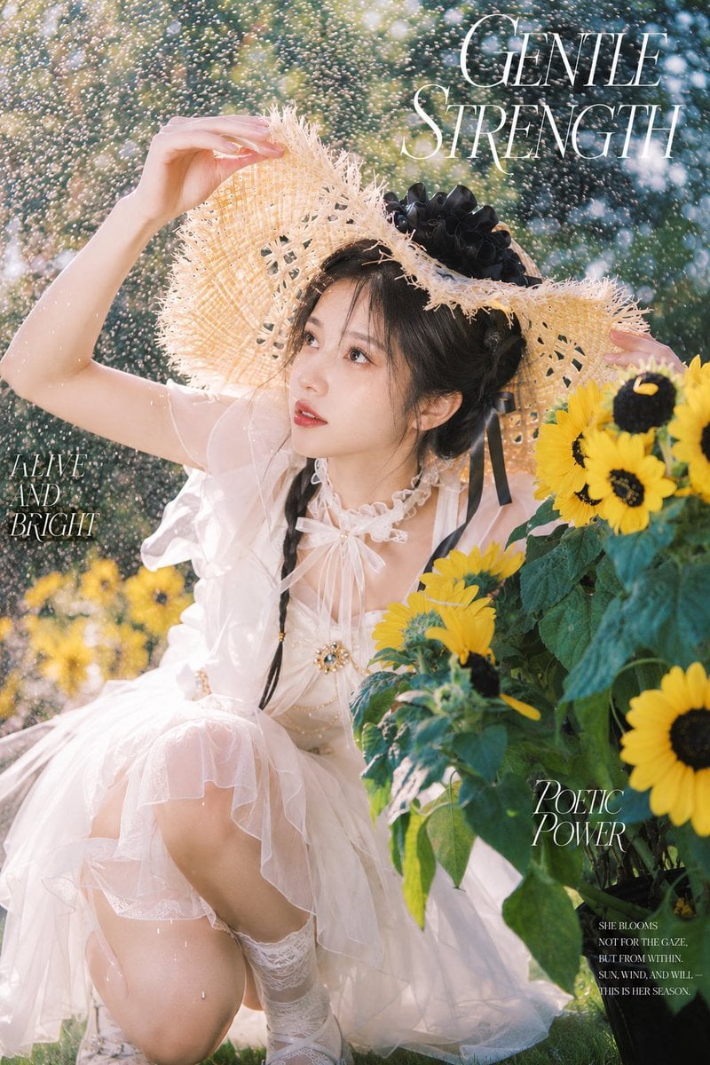 夏日花园里的唯美杂志写真海报，一位年轻成年亚洲女性，清冷淡颜，精致五官，干净自然妆容，眼神安静但有力量，黑色头发盘起，搭配黑色蝴蝶结发饰，发丝微微凌乱，有夏天微